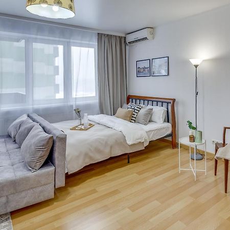 Как Дома - Квартира С Красивым Дизайном Almaty Ngoại thất bức ảnh